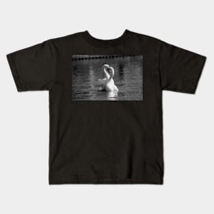 Swans in Love Kids T-Shirt